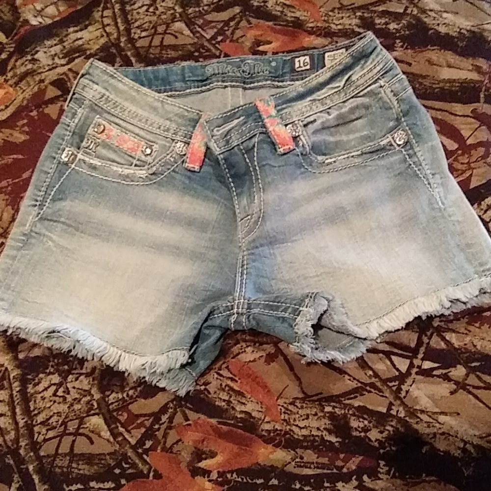 Miss Me Shorts